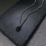 Coverwin BLACK GEM PENDANT CHAIN NECKLACE