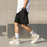 Coverwin 2024 Texture Cargo Shorts Men Minimalist Mid Rise Embroidery Male Shorts American Fashion Skateboard Streetwear